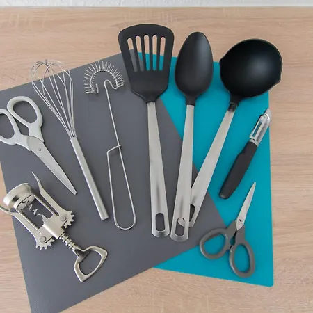 Tolstov - Monteurwohnung Mit 3 Zimmern - Dachgeschoss - Parkplatz