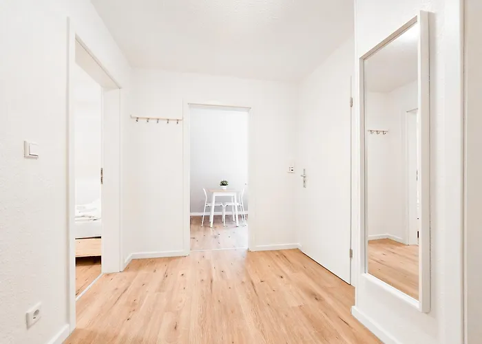 Lejlighed Tolstov - Monteurwohnung Mit 3 Zimmern - Dachgeschoss - Parkplatz *